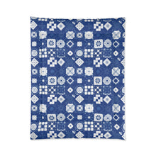 Load image into Gallery viewer, Blue and White Mosaic Tile Comforter