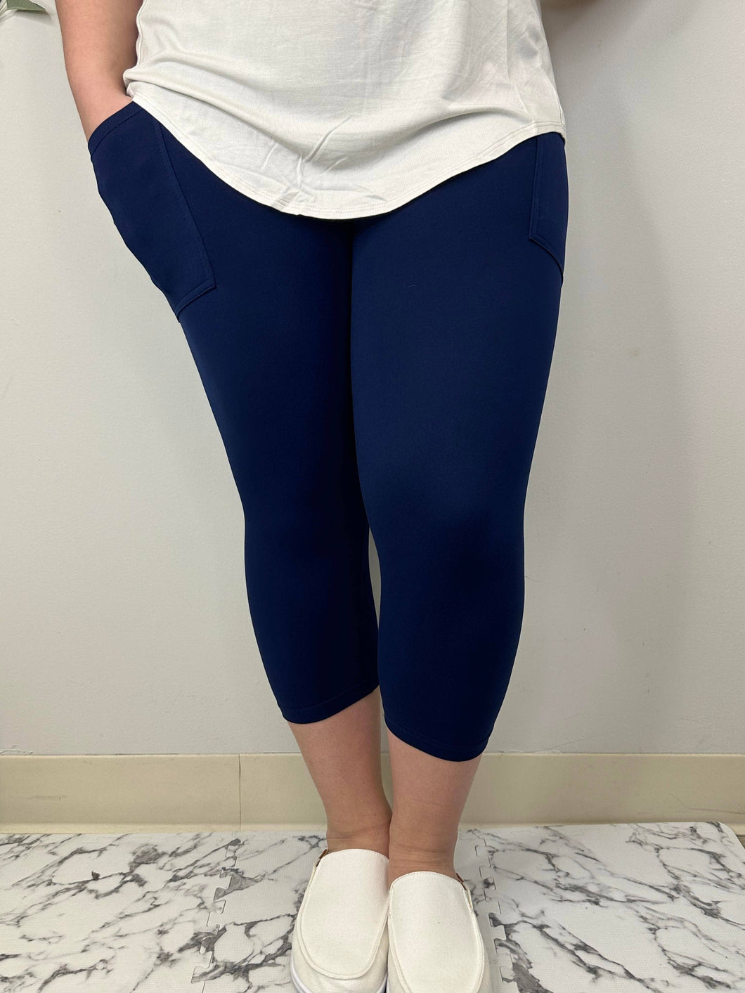 Navy Capri w/ Pockets: TC