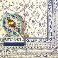 Load image into Gallery viewer, Tablecloth 60X90 Trellis White 1904L
