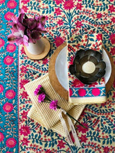 Load image into Gallery viewer, Tablecloth 60X90 Liverpool

