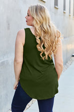 Load image into Gallery viewer, Basic Full Size Round Neck Tank
