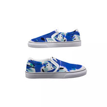 Load image into Gallery viewer, Daniel&#39;s Blue Bull Painting Men&#39;s Slip On Sneakers
