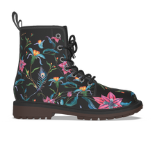 Load image into Gallery viewer, Flowers and Feathers Women&#39;s Martin Short Boots
