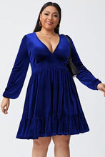 Load image into Gallery viewer, Plus Size Plunge Long Sleeve Mini Dress
