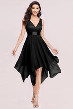 Load image into Gallery viewer, Black Sleeveless Handkerchief Hem Spliced Lace Dress
