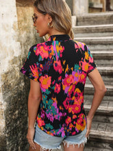 Load image into Gallery viewer, Printed Notched Neck Short Sleeve Blouse
