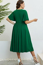 Load image into Gallery viewer, Flutter Sleeve Round Neck Dress
