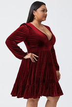 Load image into Gallery viewer, Plus Size Plunge Long Sleeve Mini Dress
